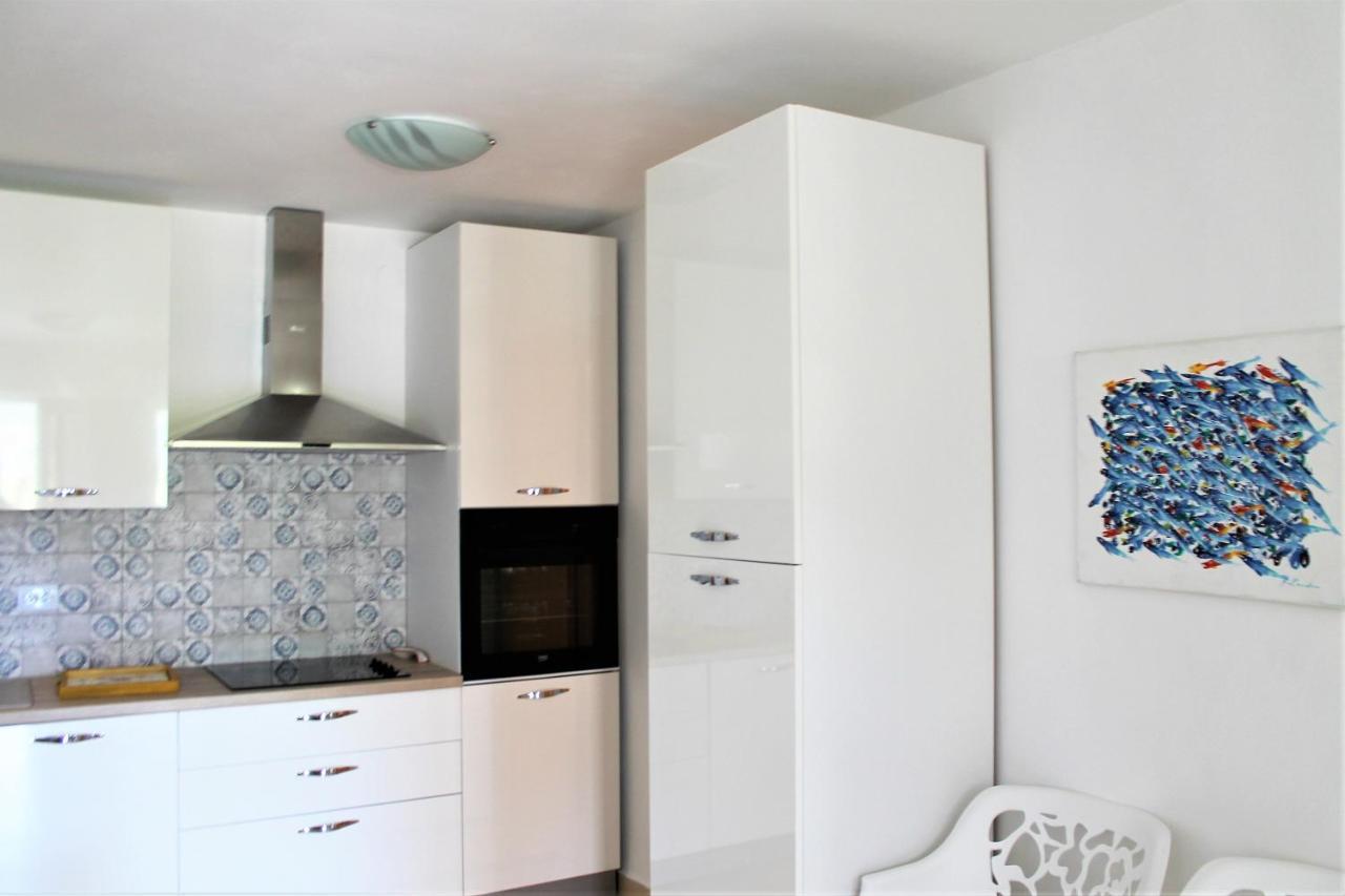 Apartmani Klaudija Valun Eksteriør bilde
